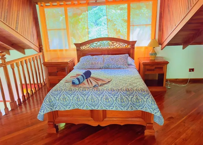 Casa Mariposa Cozy House 5 Minutes From The Сasa de vacaciones *