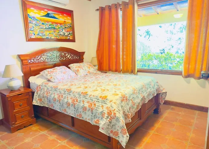Casa Mariposa Cozy House 5 Minutes From The Сasa de vacaciones *