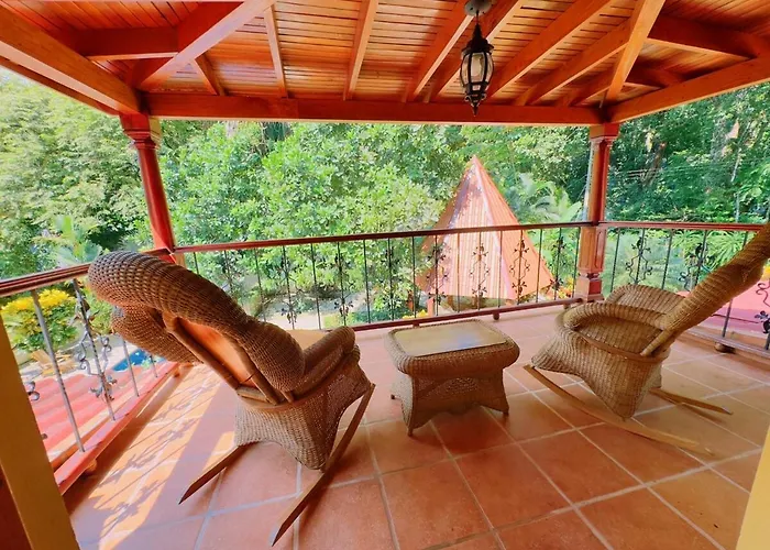 Сasa de vacaciones Casa Mariposa Cozy House 5 Minutes From The
