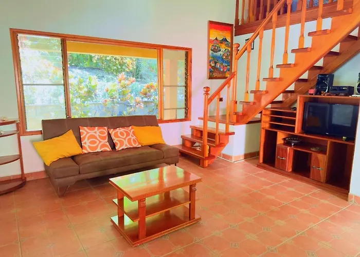 Сasa de vacaciones Casa Mariposa Cozy House 5 Minutes From The Sámara