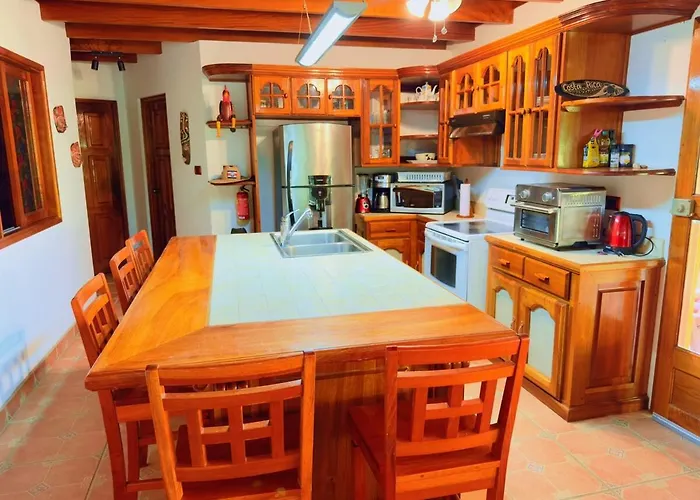 Casa Mariposa Cozy House 5 Minutes From The Sámara