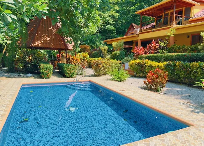 Сasa de vacaciones Casa Mariposa Cozy House 5 Minutes From The